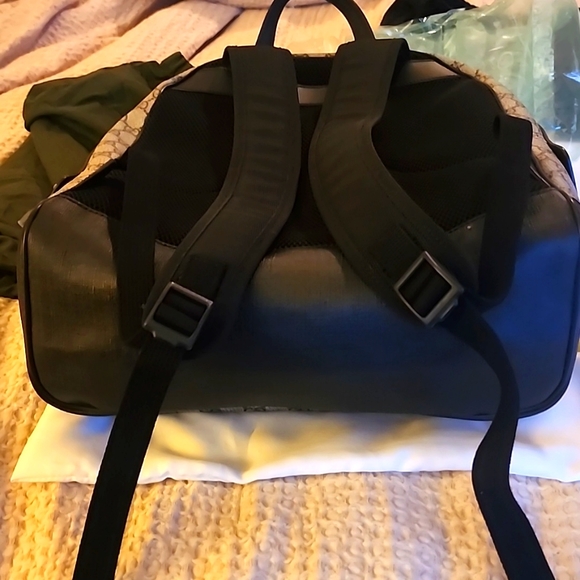 Gucci Logo Backpack - Picture 12 of 12